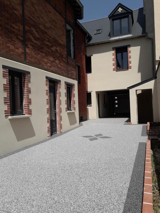 Charmes En Ville Le Charme Atypique Montluçon Екстериор снимка